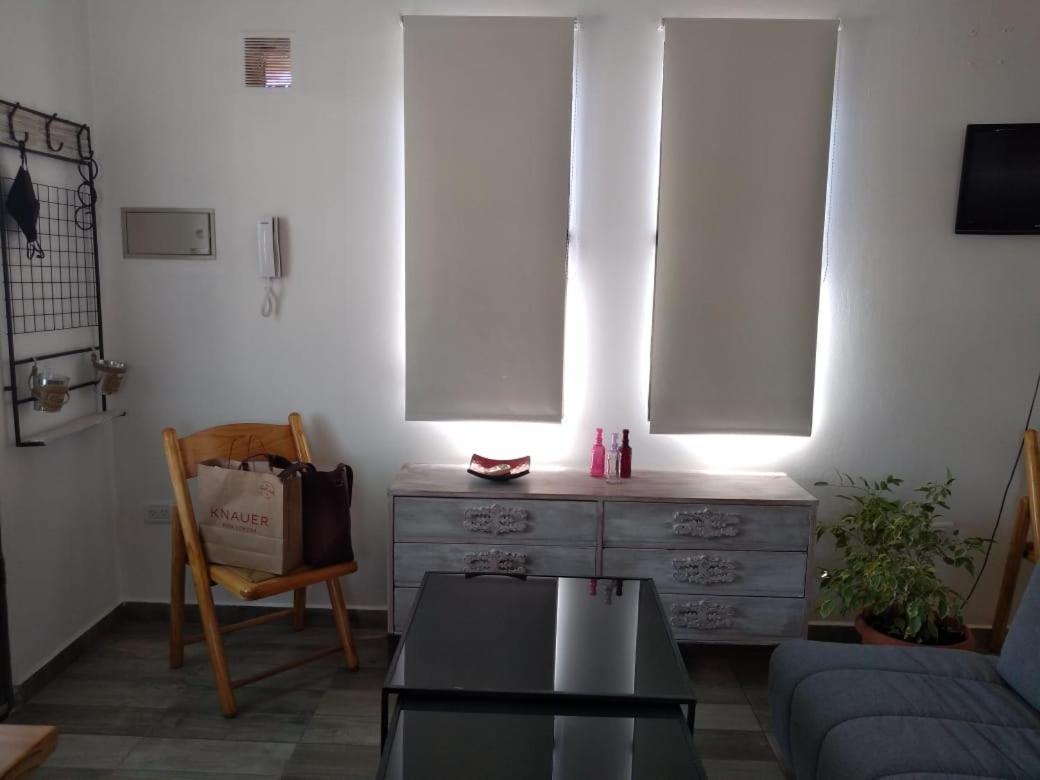 Olascoaga Dos Monoambiente Mendoza Esterno foto